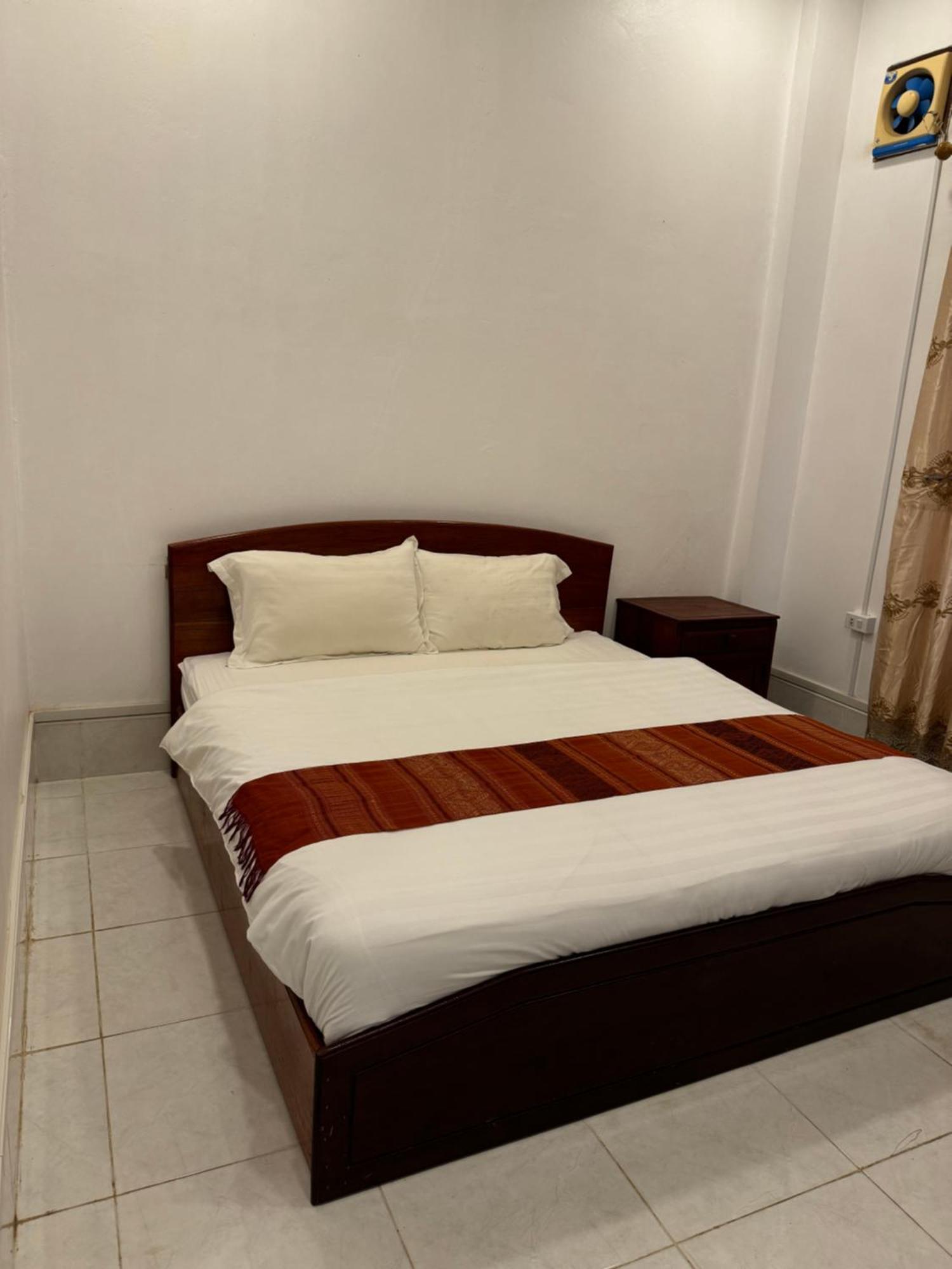 A P S Moutain View Hotel Vang Vieng Dış mekan fotoğraf
