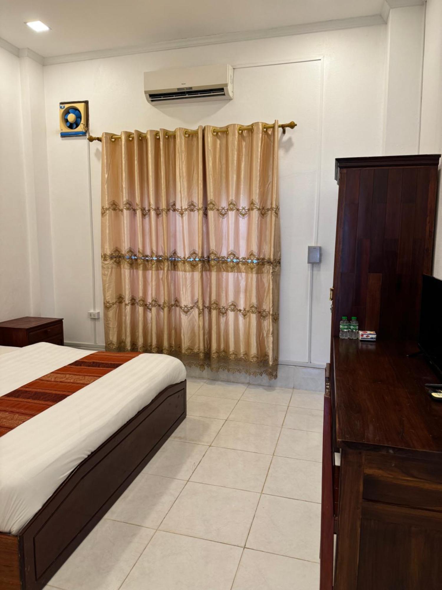 A P S Moutain View Hotel Vang Vieng Dış mekan fotoğraf