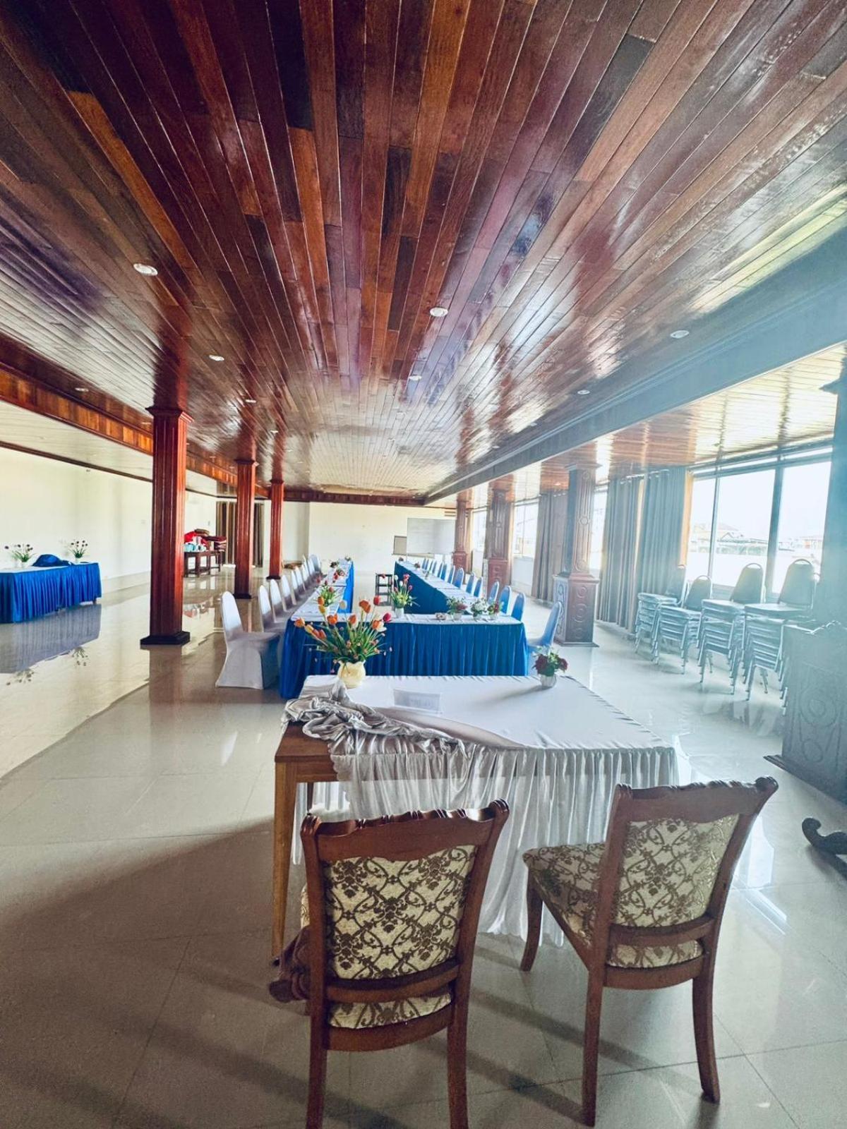 A P S Moutain View Hotel Vang Vieng Dış mekan fotoğraf